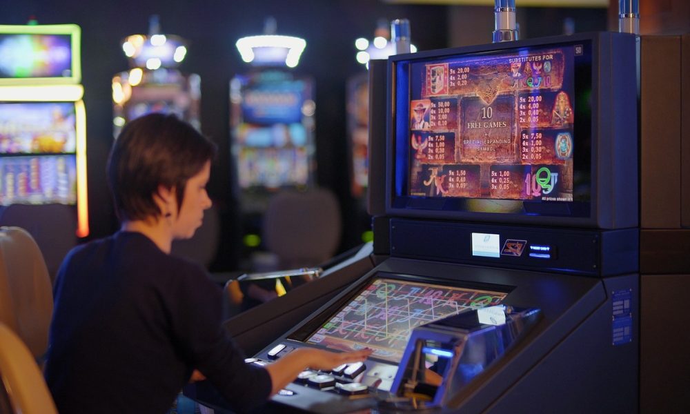 Why does online slot interface responsiveness prevent input lag?